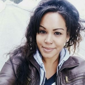 Meet your Posher, Sheril